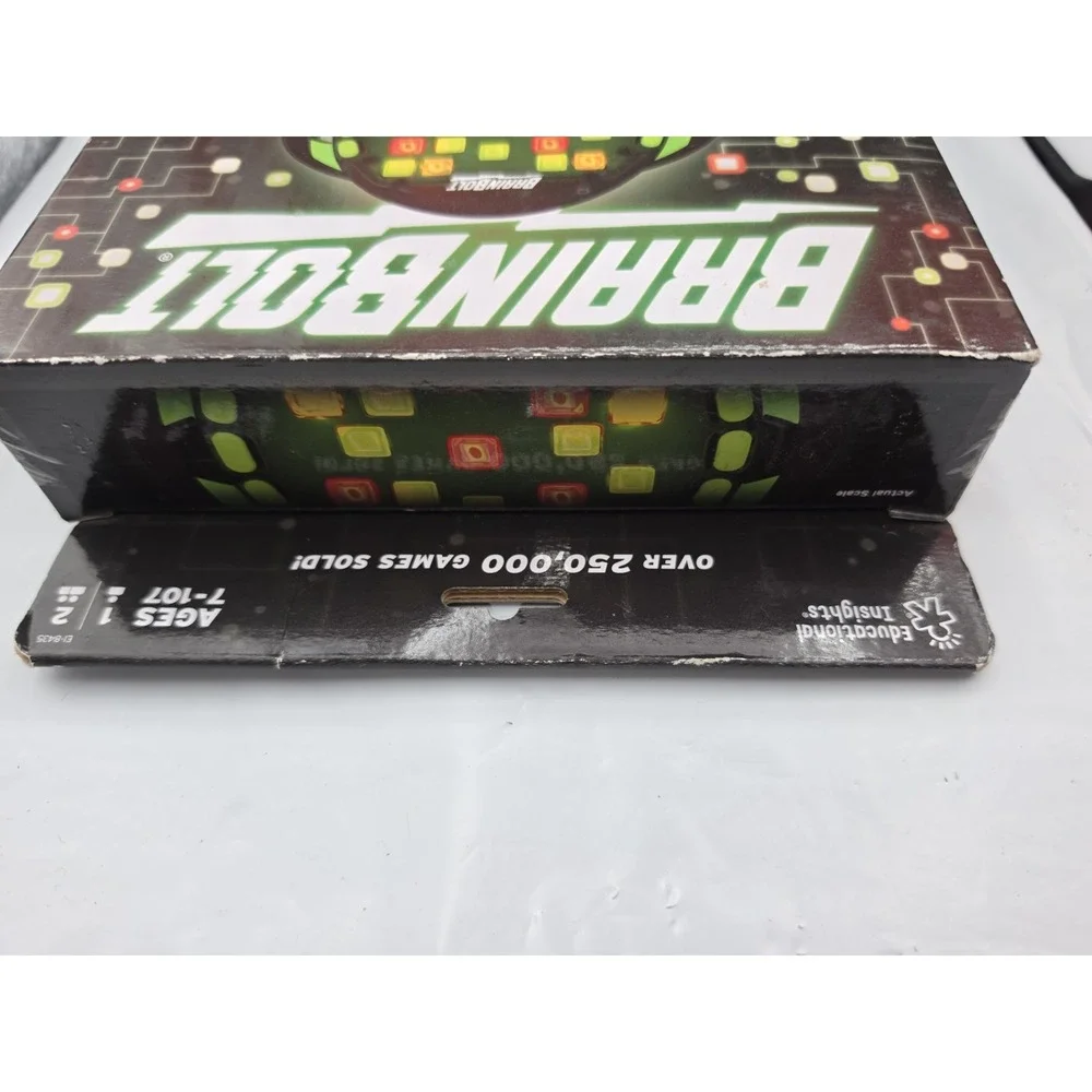 NEW Educational Insights BrainBolt Handheld Electronic Memory Game Sealed